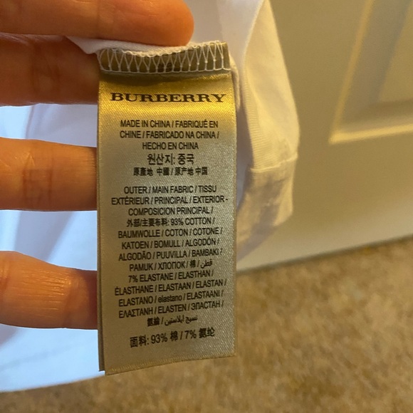 NWOT Authentic Burberry 3/4 length shirt - Picture 6 of 7